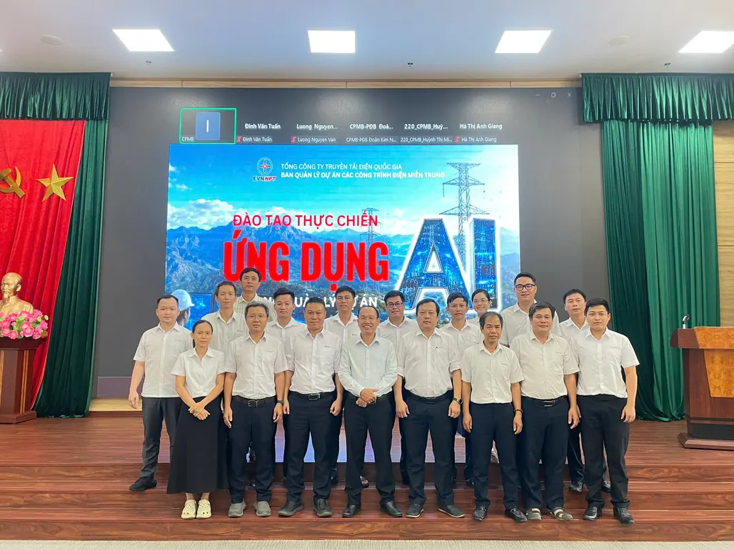 Học viên khóa đào tạo thực chiến ứng dụng AI của CPMB