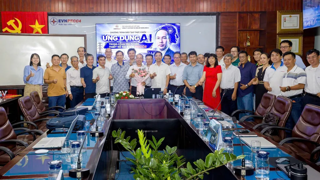 Học viên PECC4 sau buổi đào tạo ứng dụng AI
